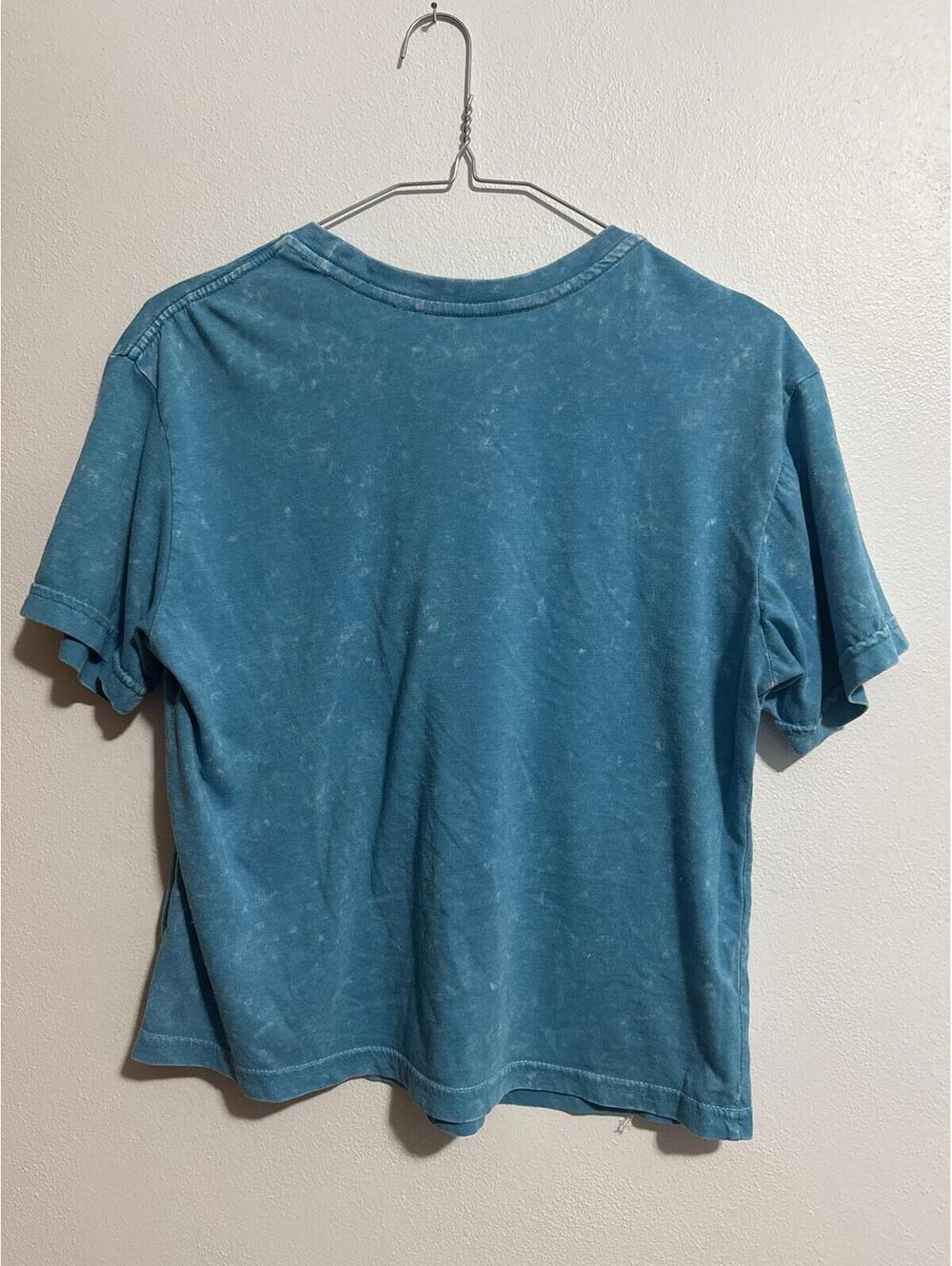 Two tshirts S/M - Picture 2 of 6